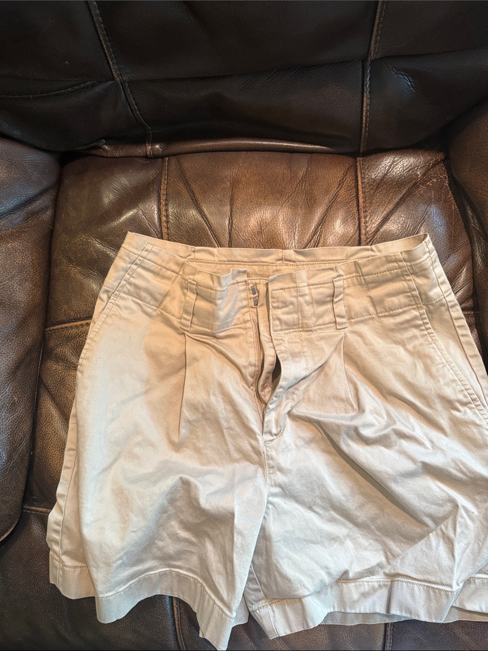 Brooks Brothers Girls’s Khaki shorts size 10